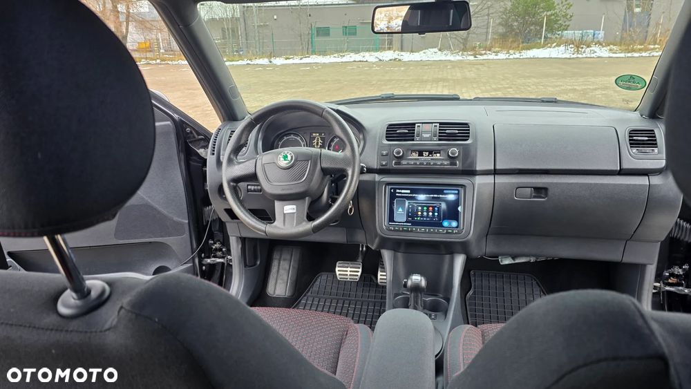 Skoda Fabia 1.4 TSI DSG RS - 2