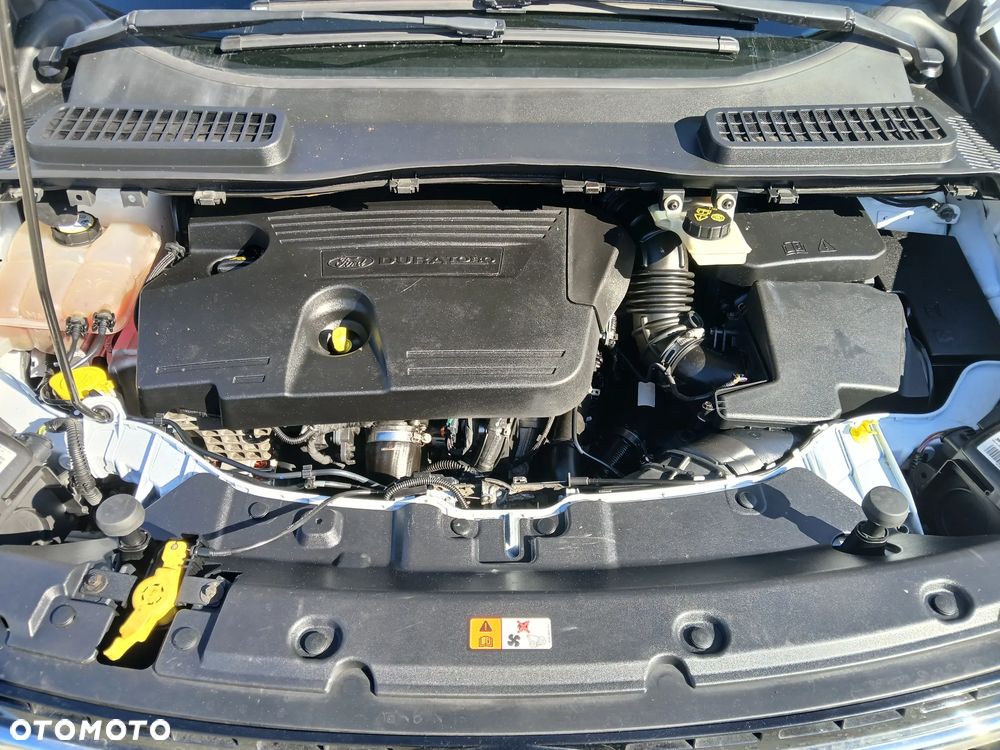 Ford Kuga - 19