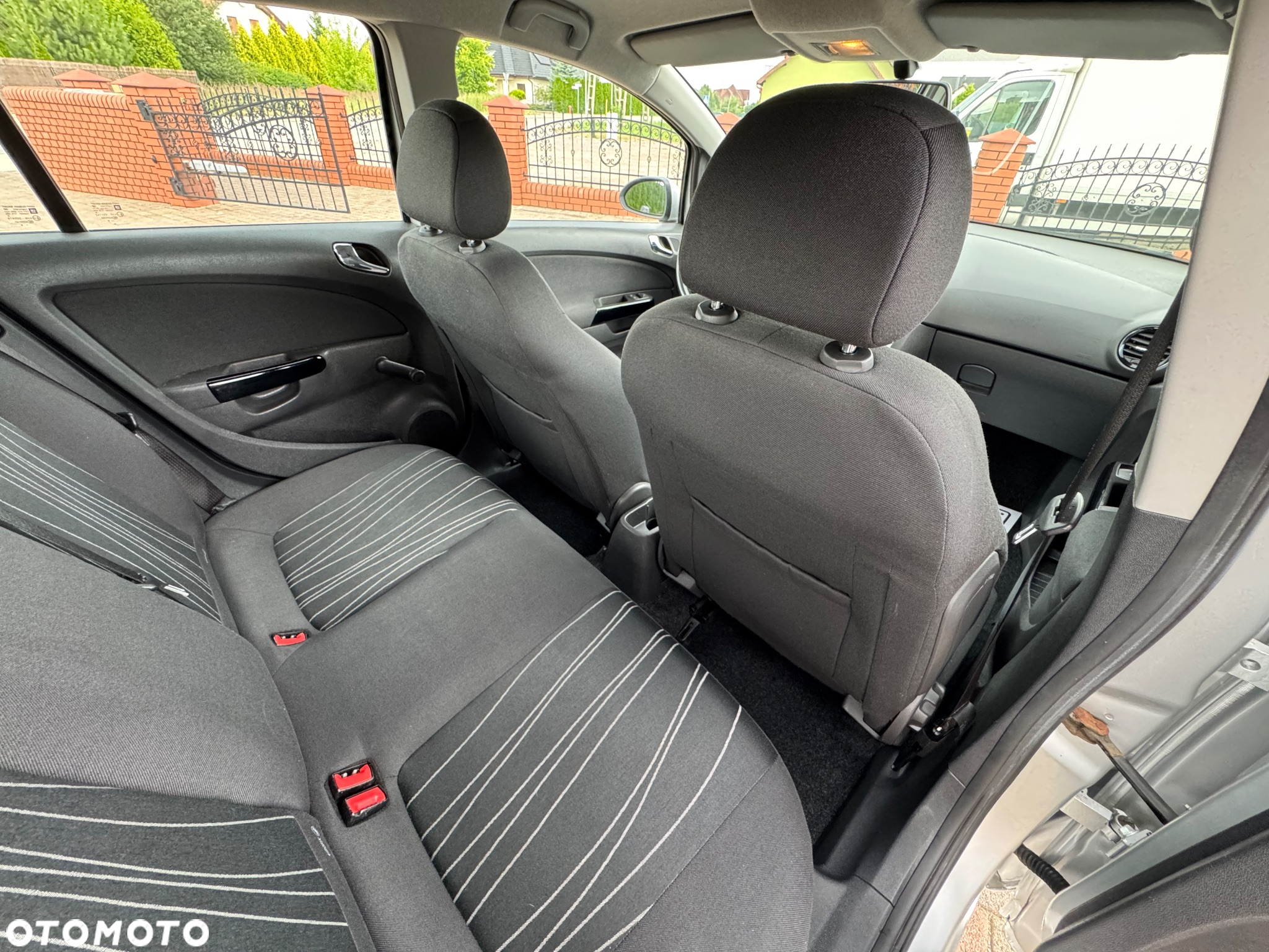 Opel Corsa 1.2 16V Cosmo - 21