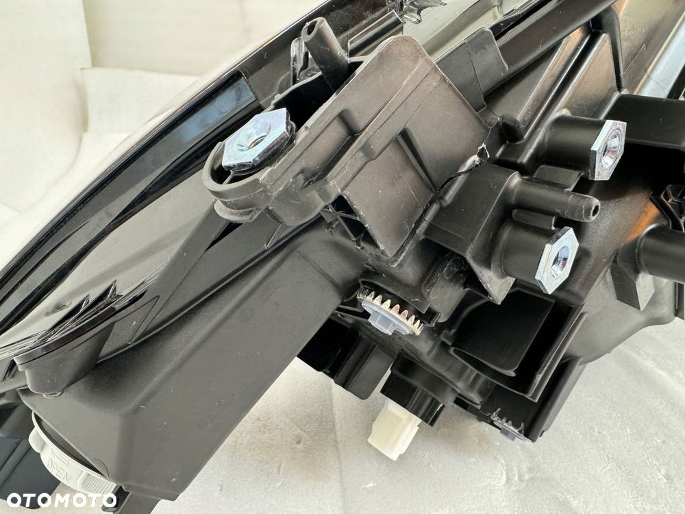 LAMPA PRAWA PRZEDNIA PRZÓD LEXUS NX II 2021- SOCZEWKA FULL LED - 5