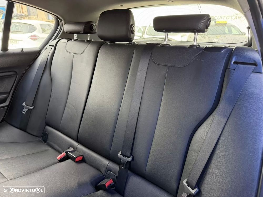 BMW 116 d EDynamics Line Urban - 32