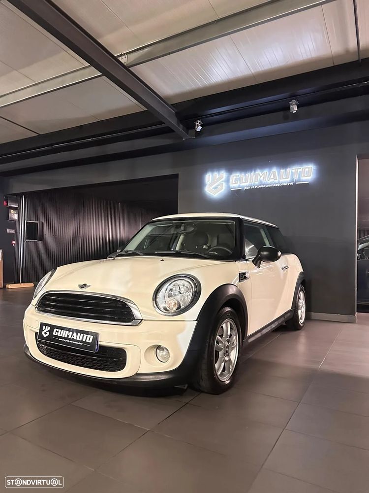 MINI 3 Portas One D - 7