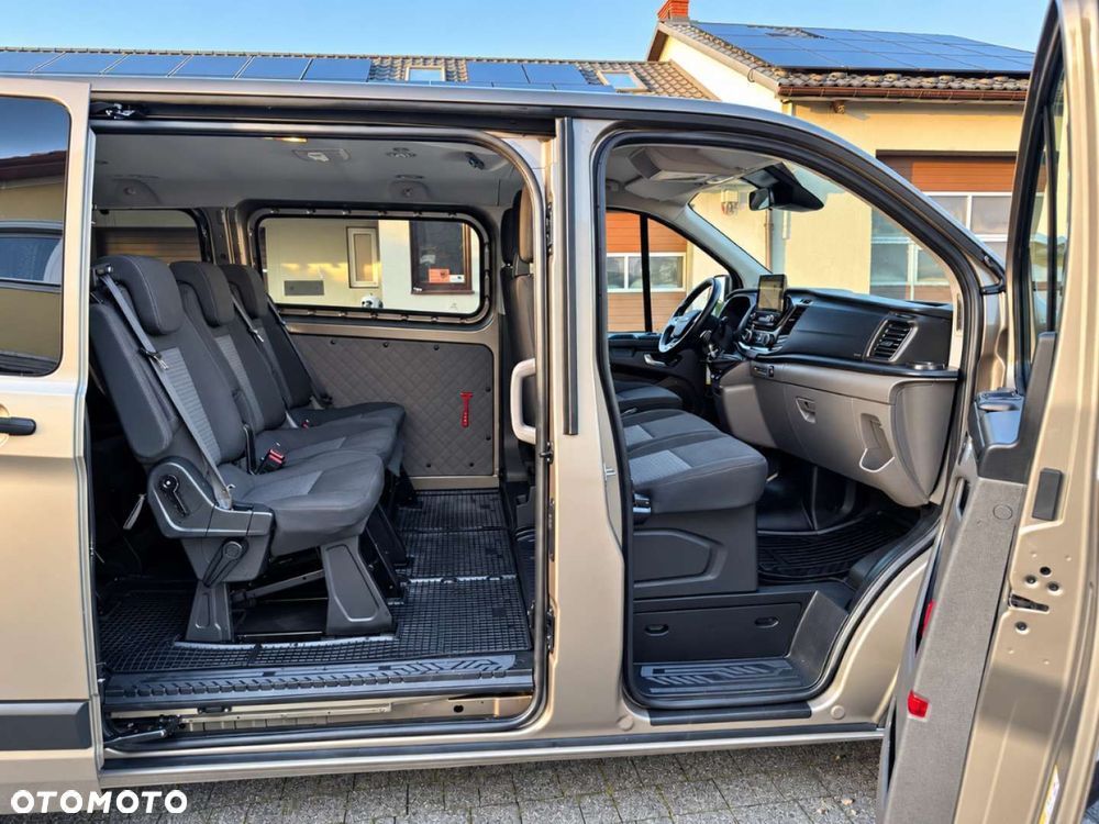 Ford E-Tourneo Custom - 17