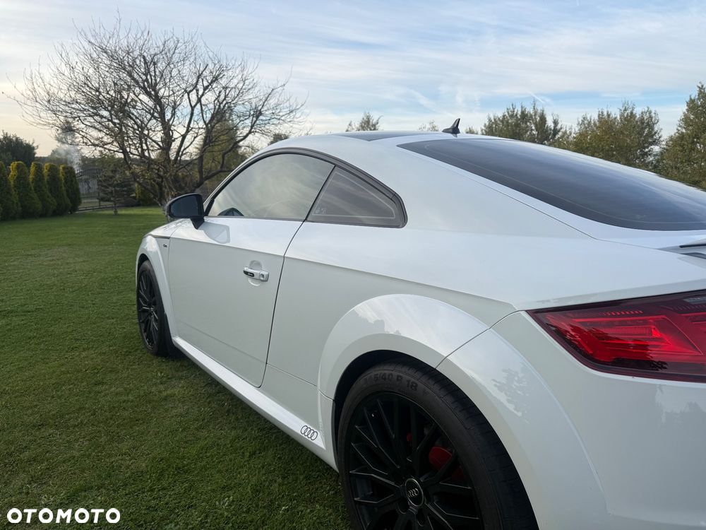 Audi TT Coupé - 12