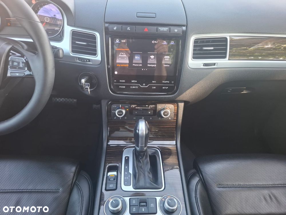 Volkswagen Touareg 3.0 V6 TDI Blue Motion DPF Automatik Exclusive - 26