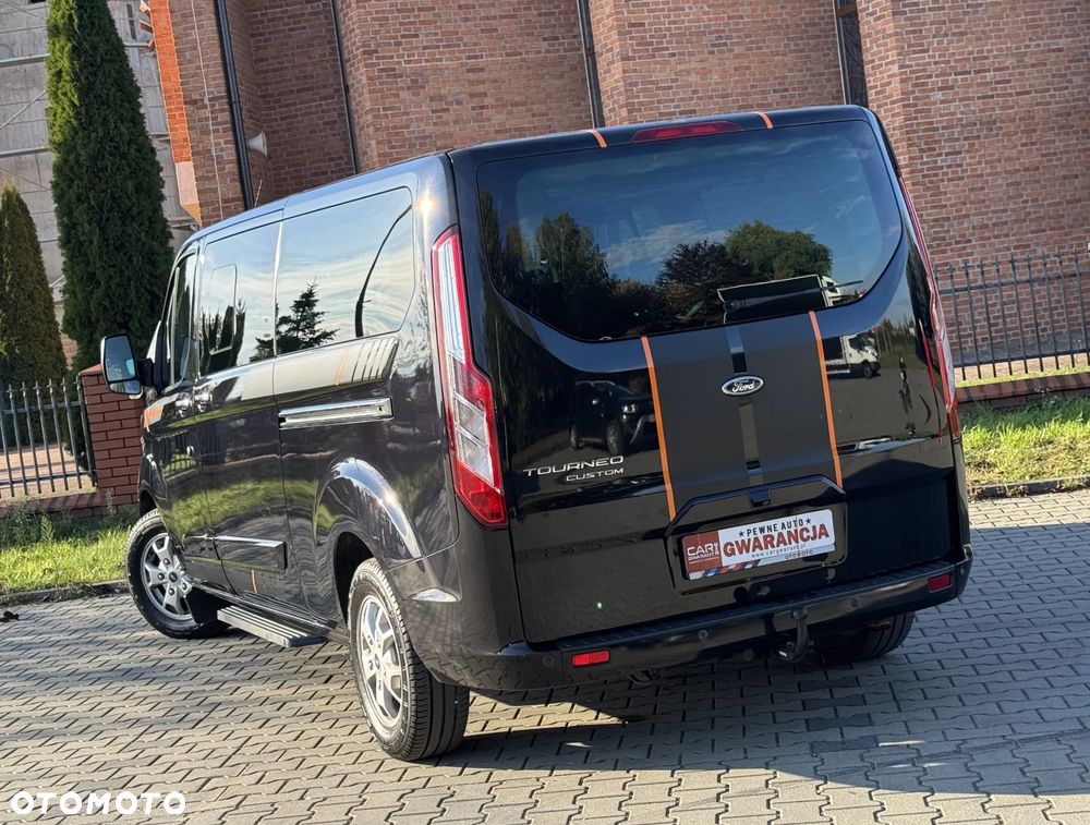 Ford Tourneo Custom 300 L2H1 VA Titanium - 9