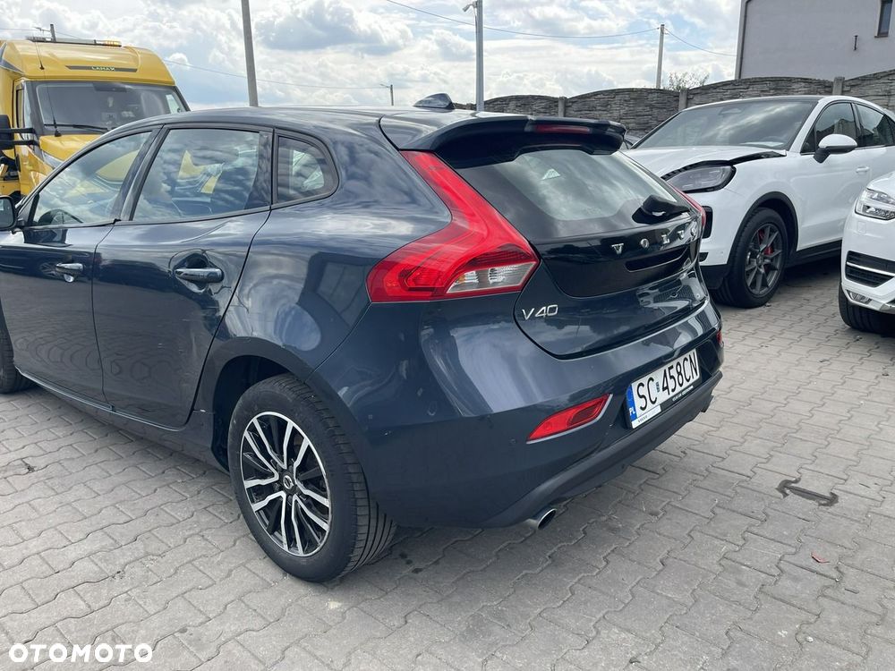 Volvo V40 D3 Drive-E SCR Momentum - 6