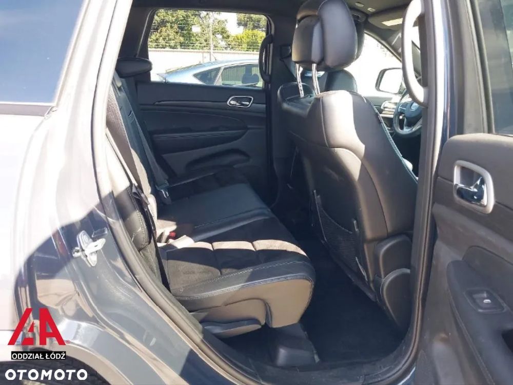 Jeep Grand Cherokee - 10
