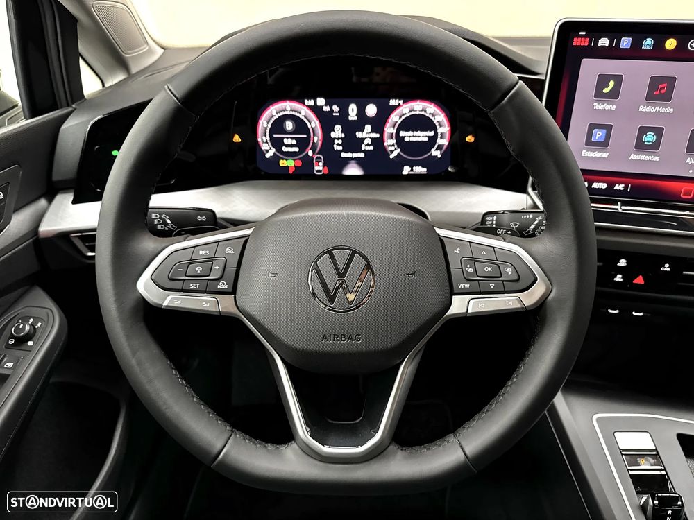 VW Golf 1.5 eTSI Urban DSG - 12