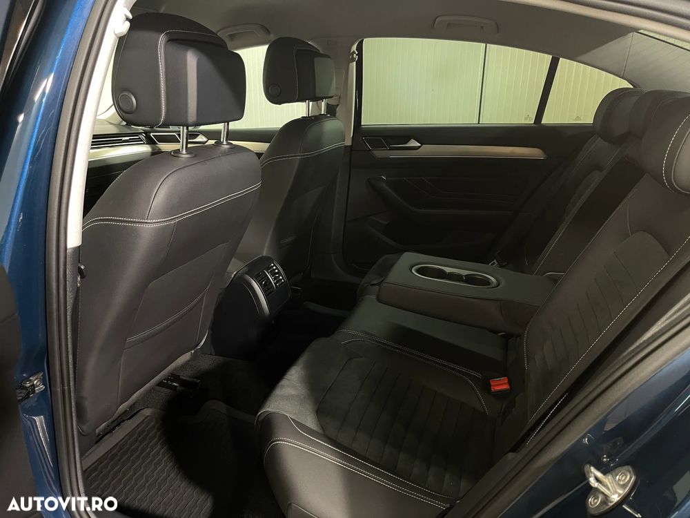 Volkswagen Passat 2.0 TDI DSG 4Mot Highline - 12
