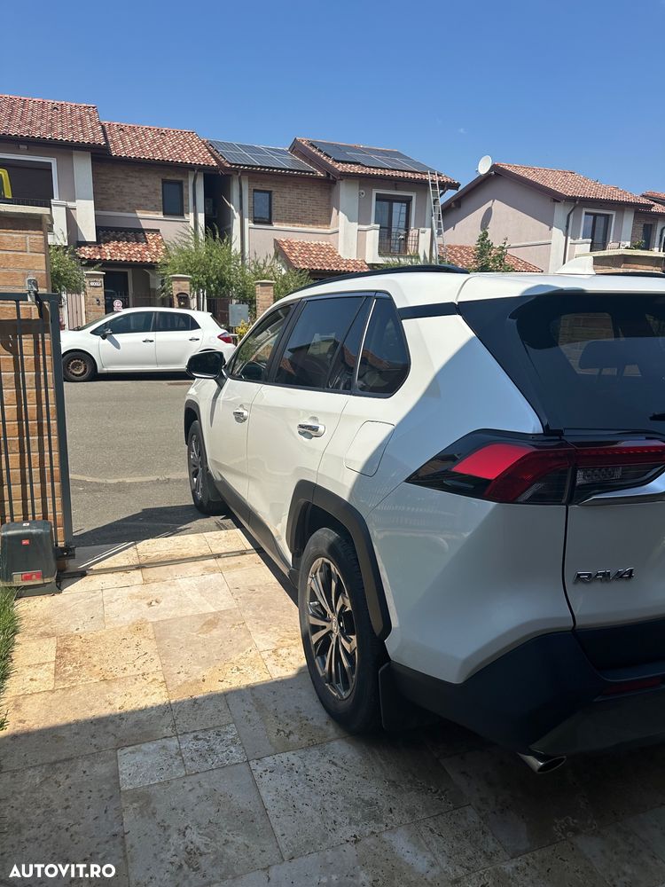 Toyota RAV4 - 12