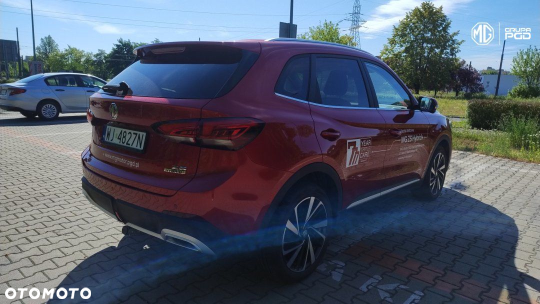 MG ZS - 6
