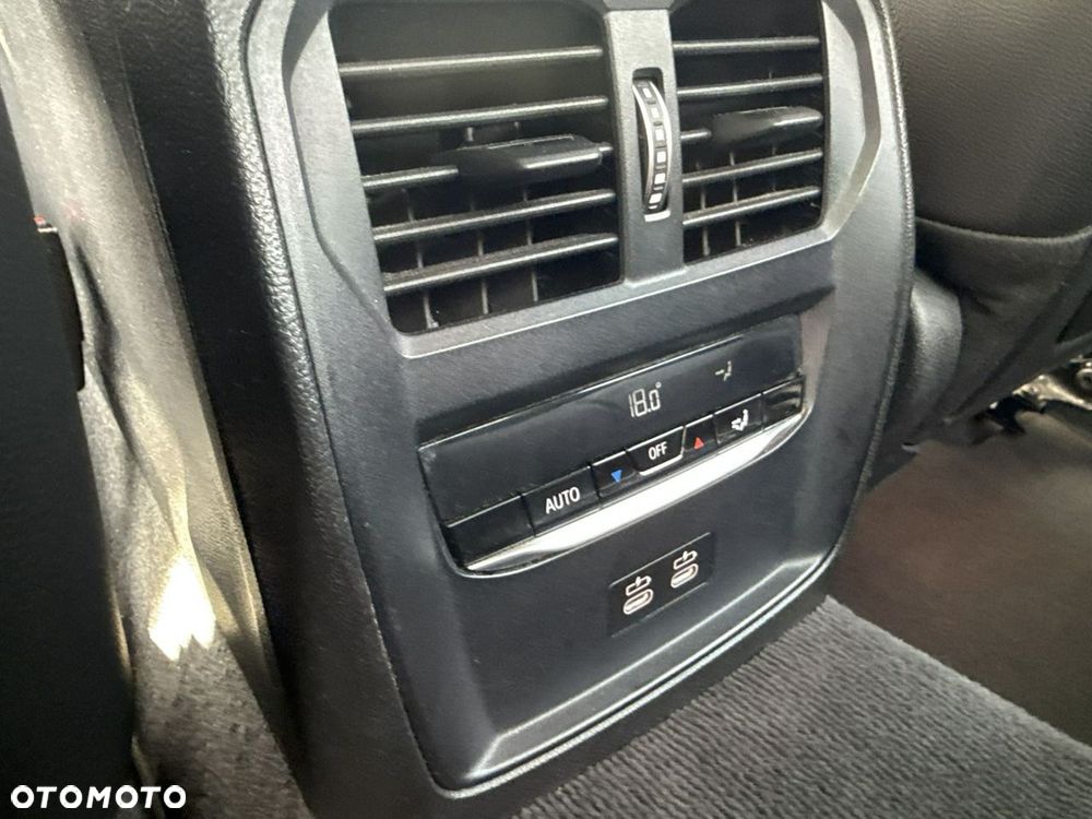 BMW Seria 3 320d MHEV Luxury Line - 16
