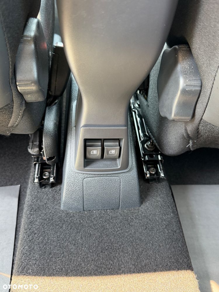 Dacia Sandero 0.9 TCe Laureate - 17