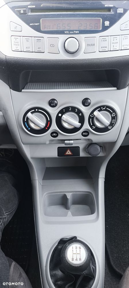 Nissan Pixo - 22