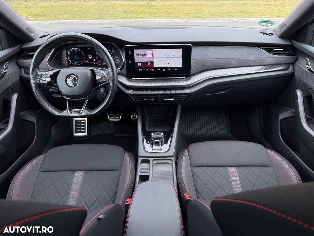 Skoda Octavia 1.4 TSI DSG RS - 9