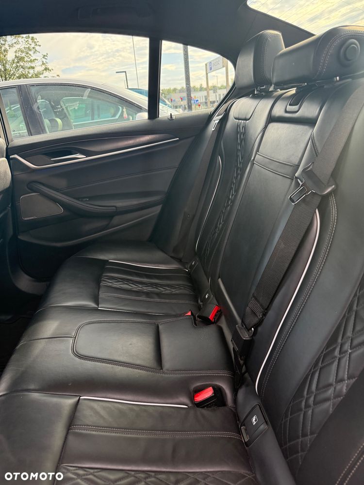 BMW Seria 5 540d xDrive mHEV M Sport sport - 13