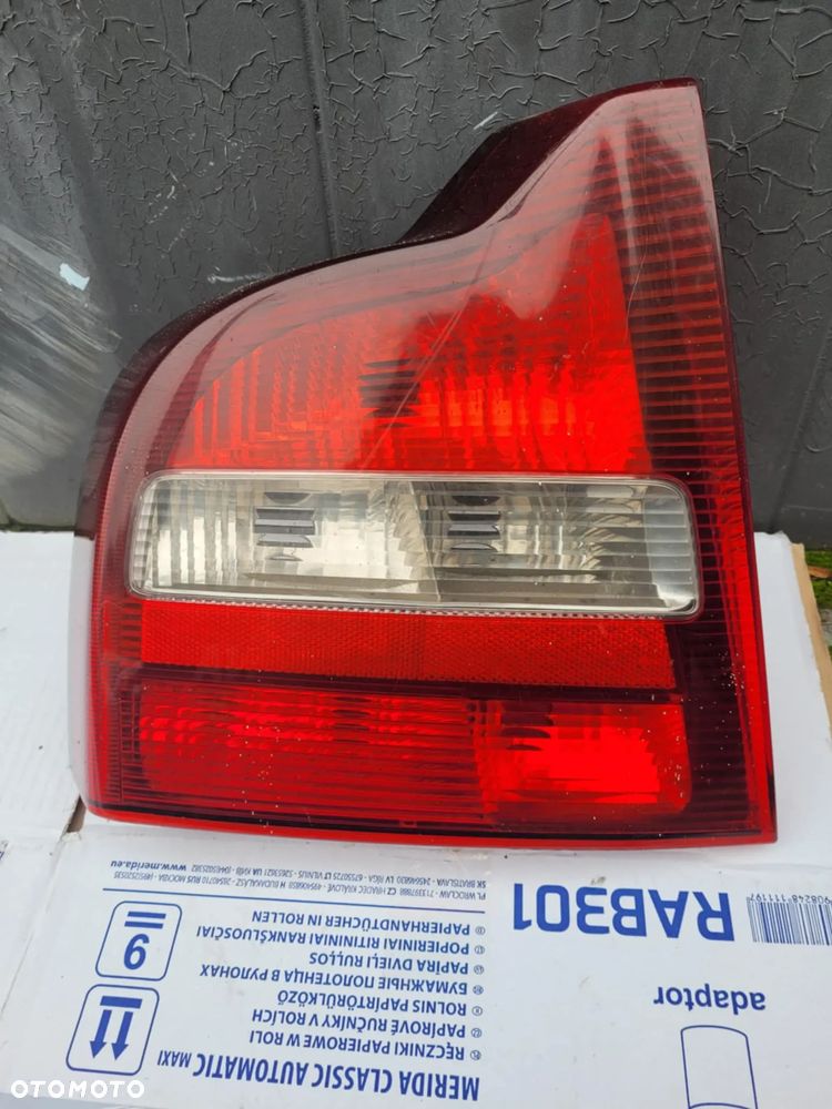 Klosz/Lampa tylna Volvo S80 - 1