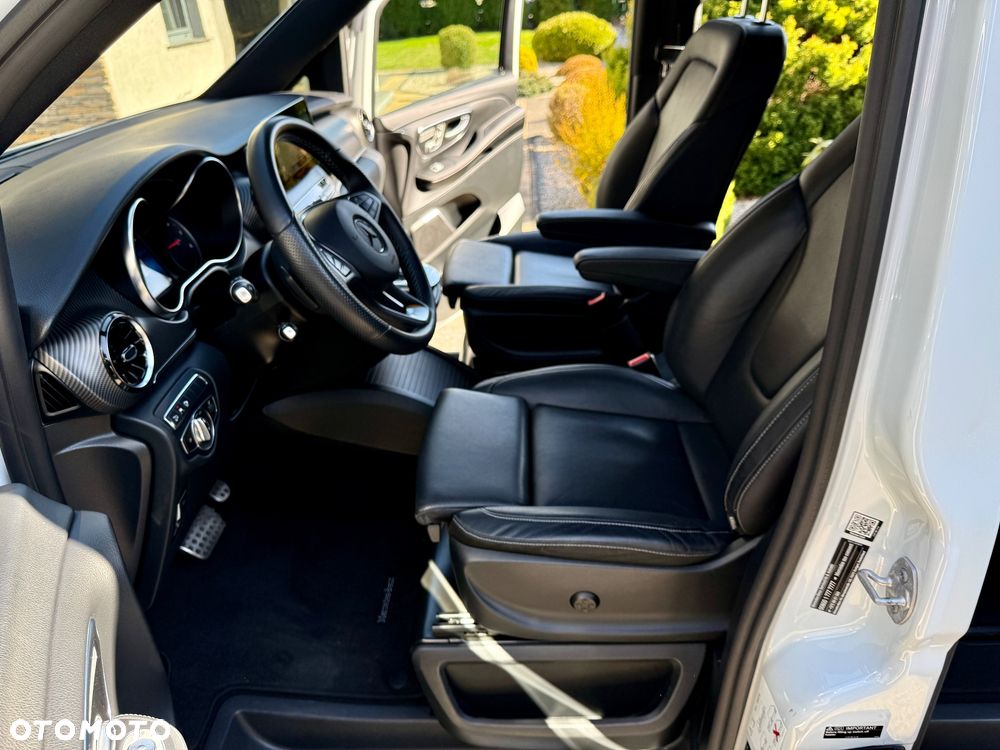 Mercedes-Benz CLS - 16