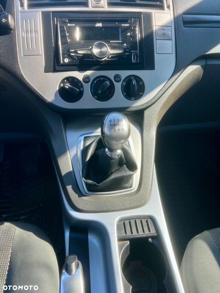 Ford Kuga 2.0 TDCi 4x4 Trend - 20