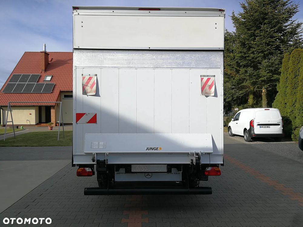Mercedes-Benz Sprinter - 6