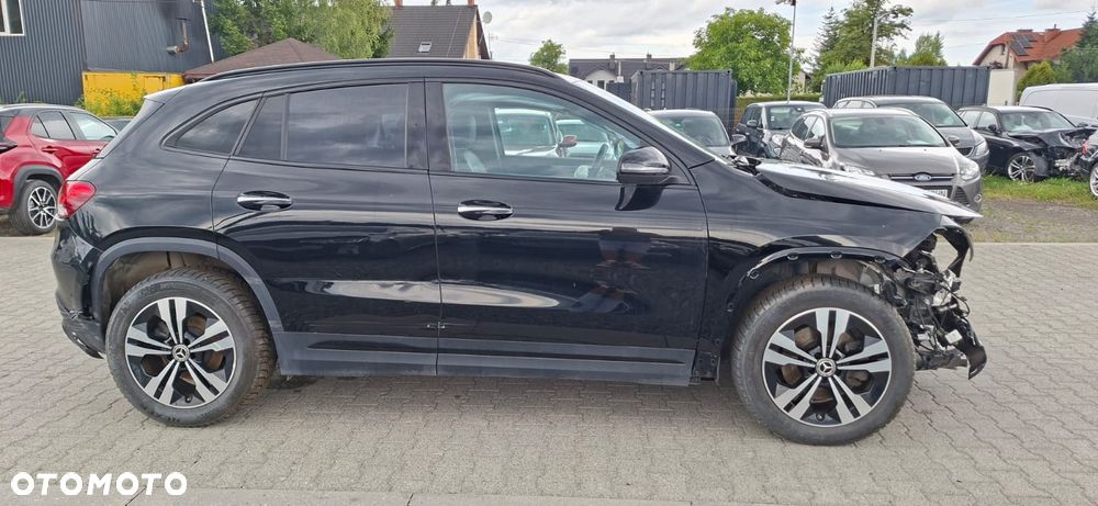 Mercedes-Benz GLA 200 d 4Matic 8G-DCT Style - 5