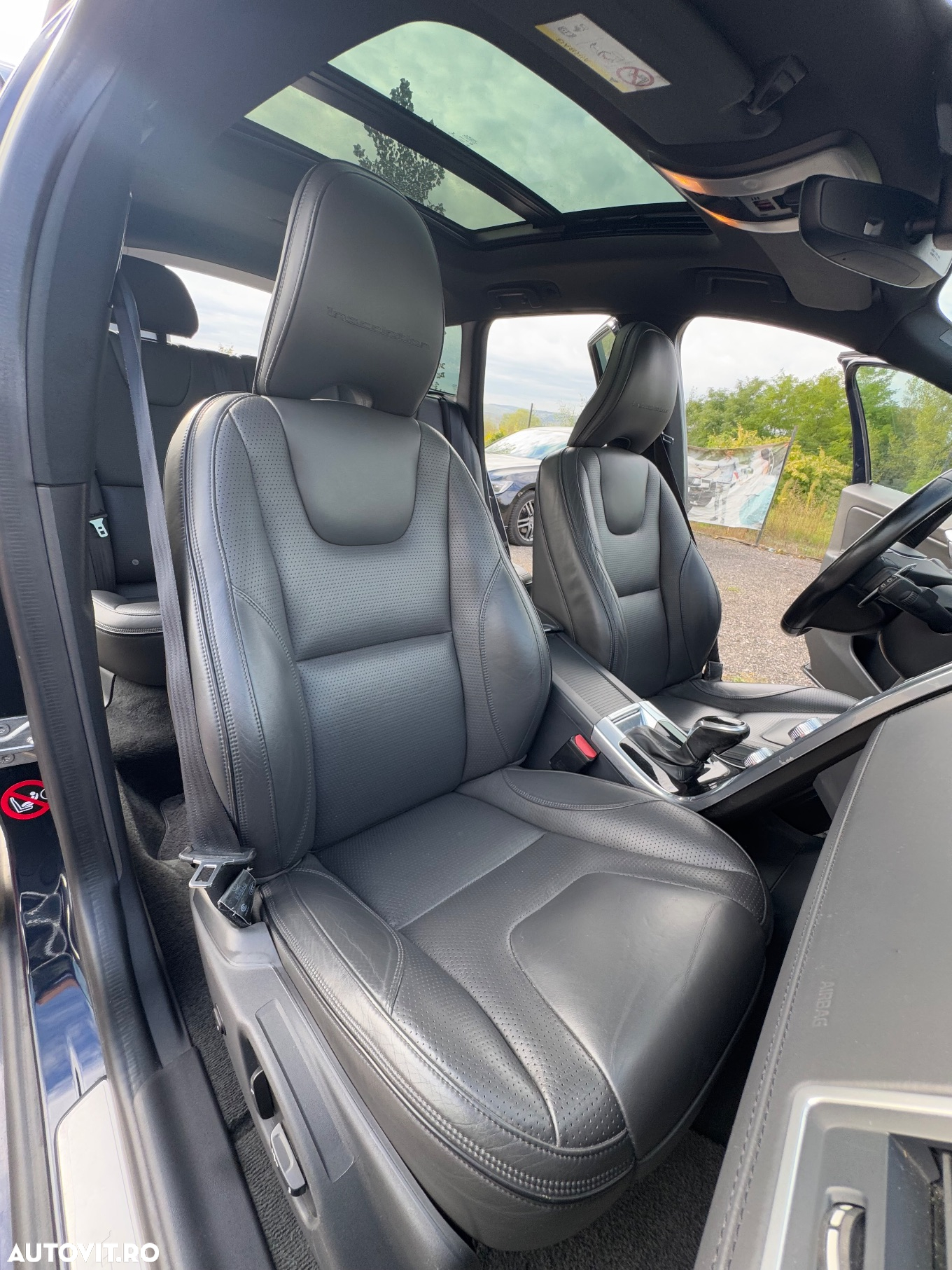 Volvo XC 60 D5 AWD Geartronic Summum - 10