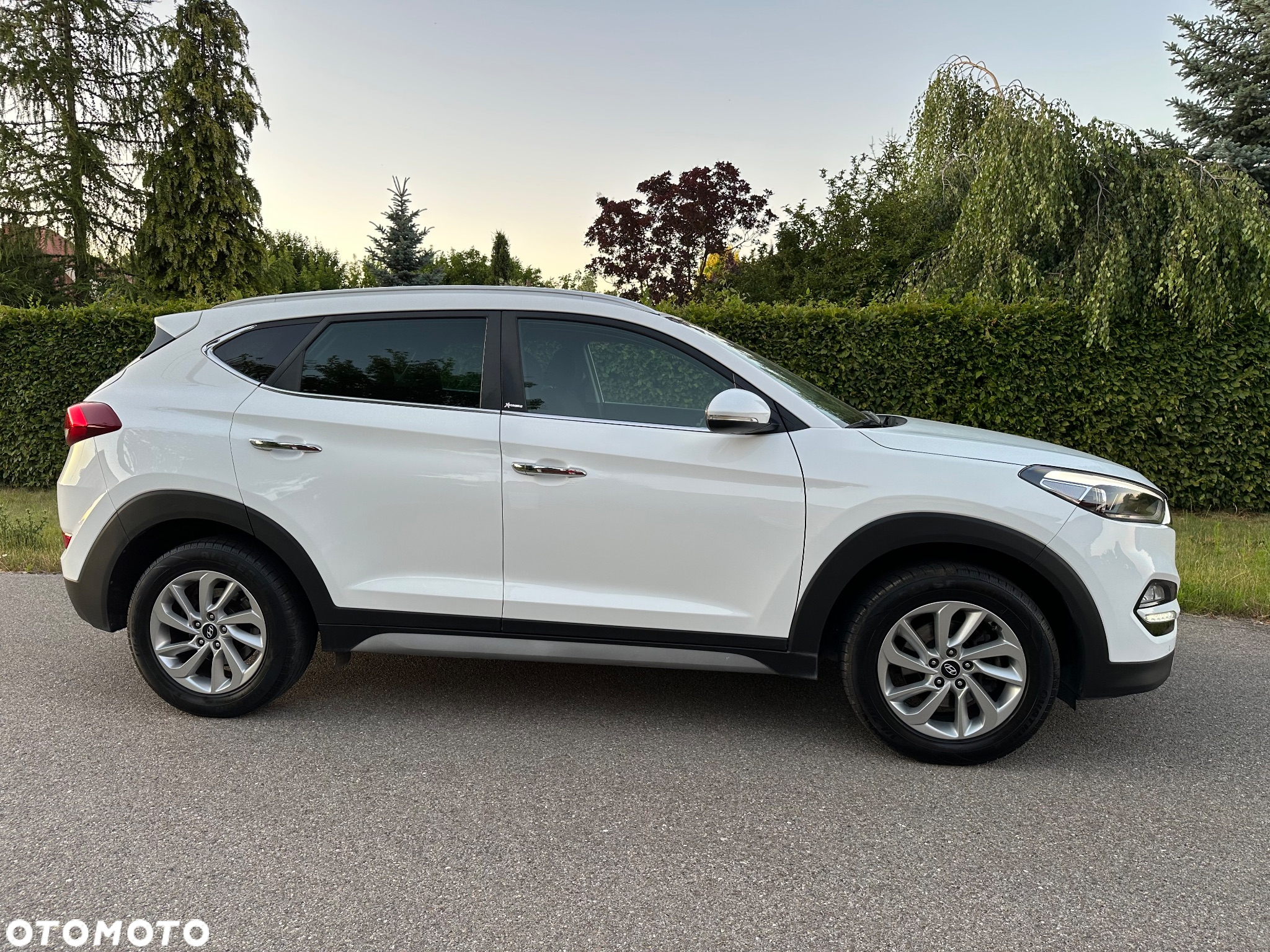 Hyundai Tucson 1.7 CRDI BlueDrive Style 2WD - 17