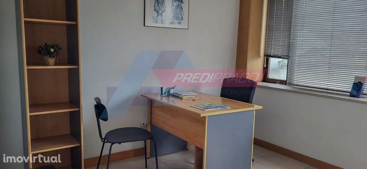 Clinica Dentária no centro de Guimarães! - Grande imagem: 4/10