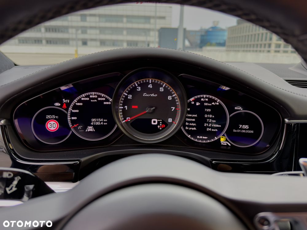 Porsche Panamera Turbo - 20