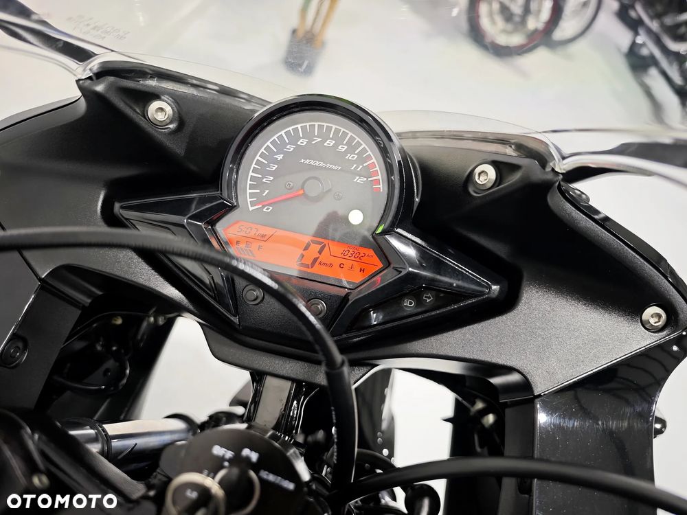 Honda CBR - 6