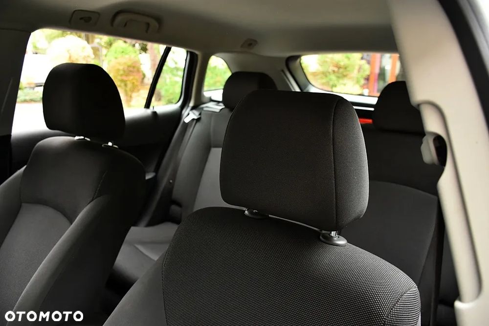 Chevrolet Cruze Station Wagon 1.6 LS+ - 21