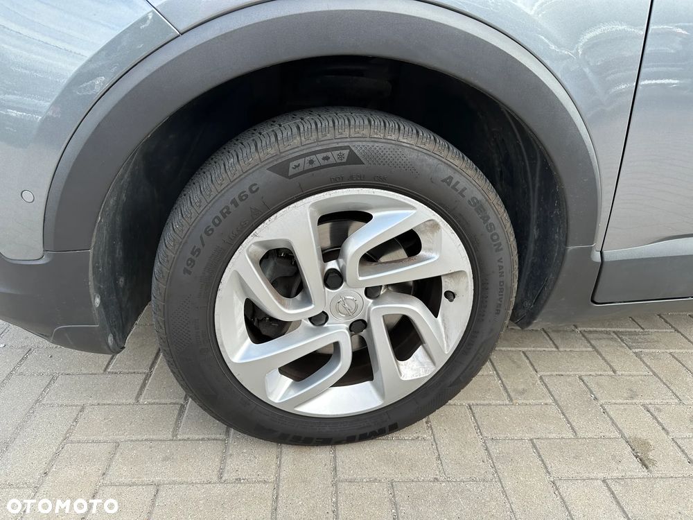 Opel Crossland X - 32