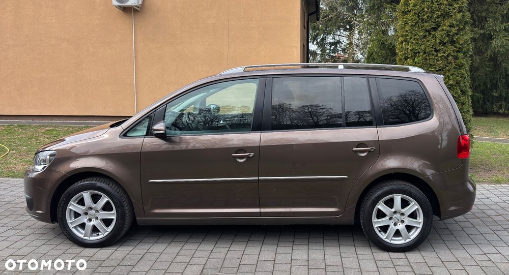 Volkswagen Touran 2.0 TDI DPF BlueMotion Technology Comfortline - 11