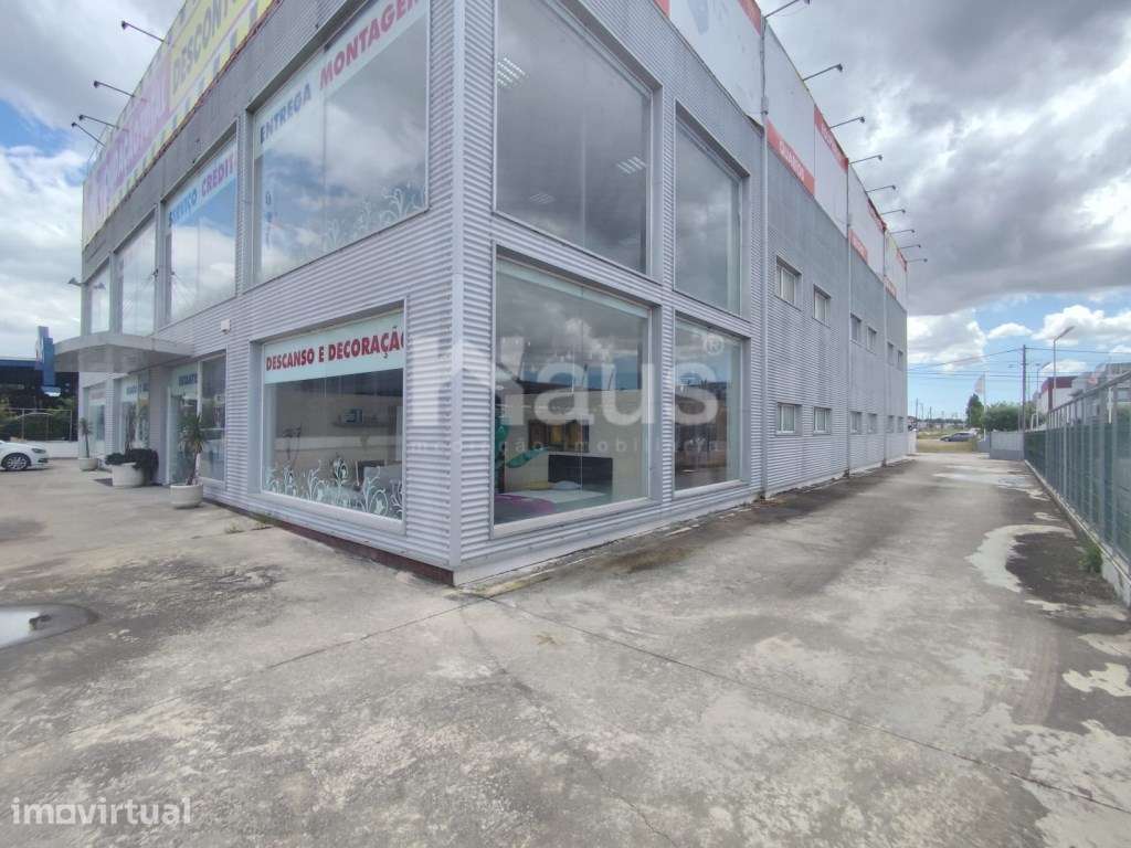 Armazém com 1260m2 em 2 pisos - Grande imagem: 4/18