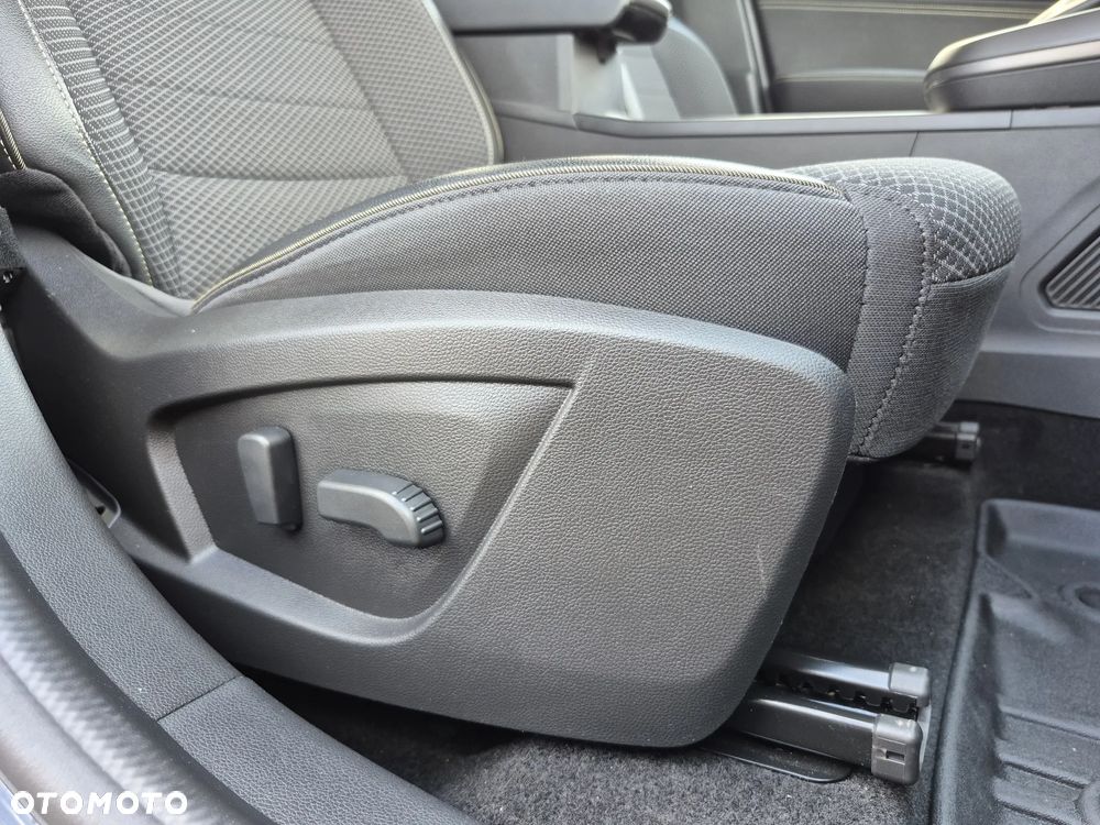 Renault Arkana 1.6 E-TECH Techno MMT - 22