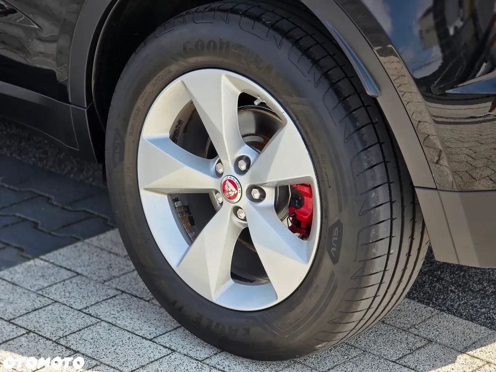 Jaguar E-Pace 2.0 i4P AWD R-Dynamic SE - 27