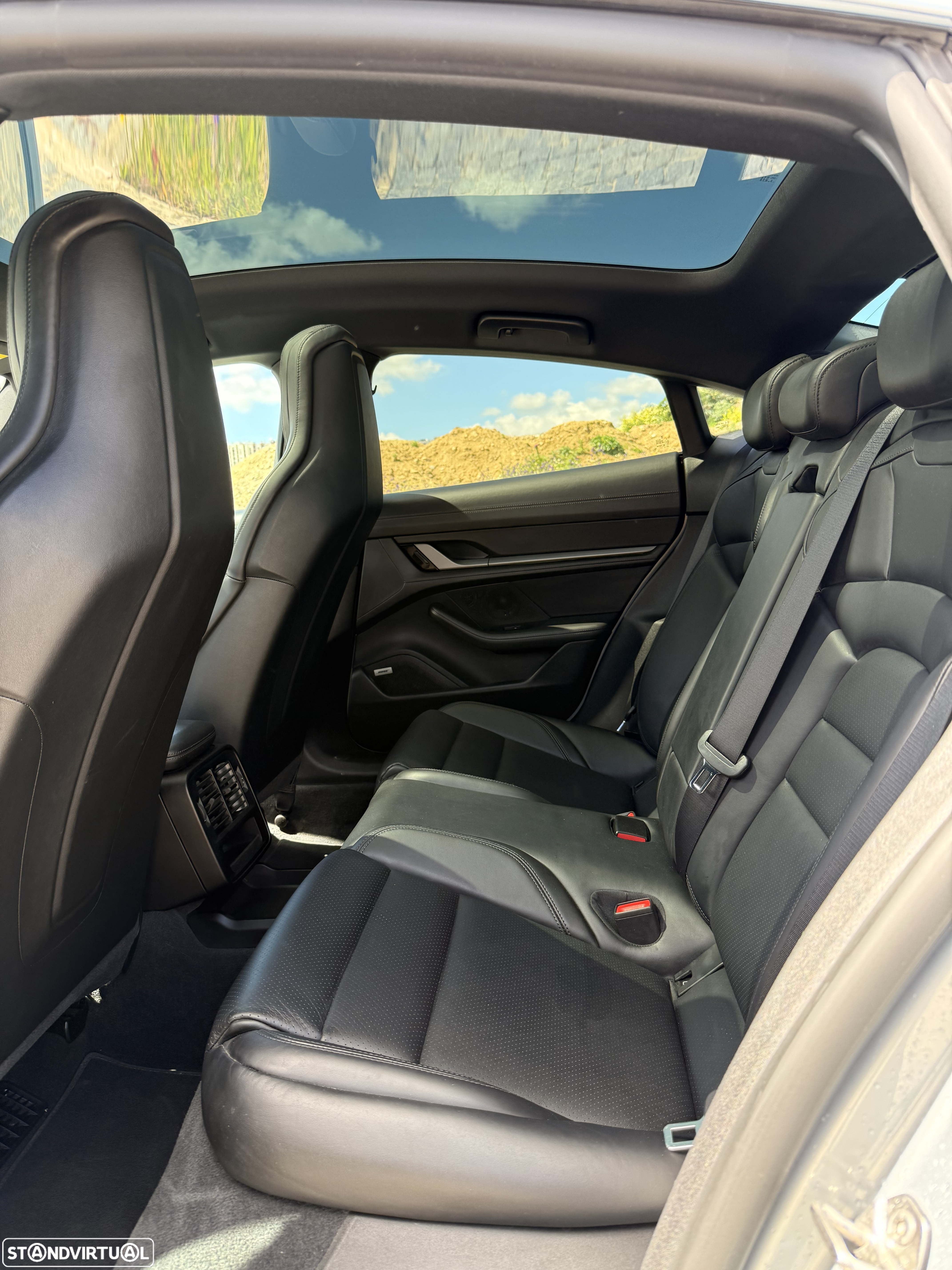 Porsche Taycan 4S bateria Performance Plus - 11
