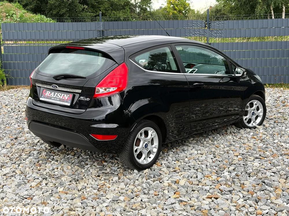 Ford Fiesta 1.25 Titanium X - 29
