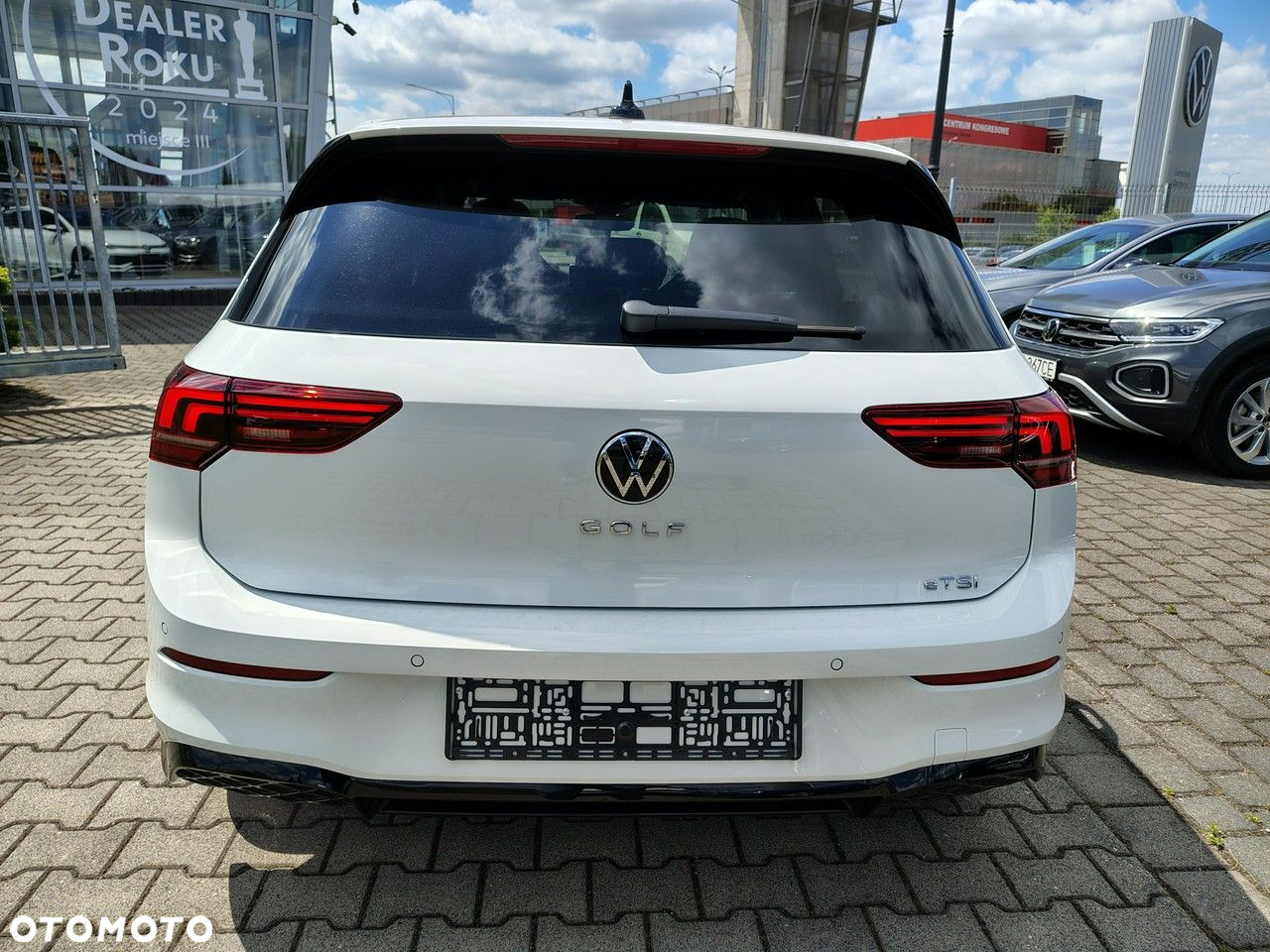 Volkswagen Golf - 6