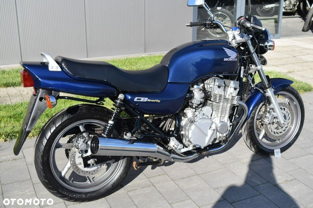 Honda CB - 2
