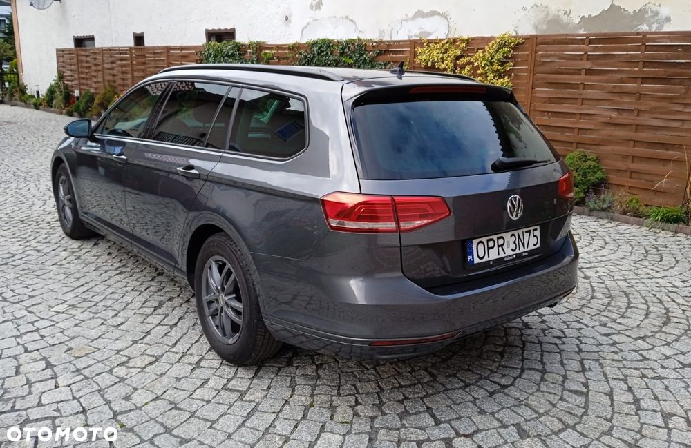 Volkswagen Passat 2.0 TDI BMT Trendline - 4