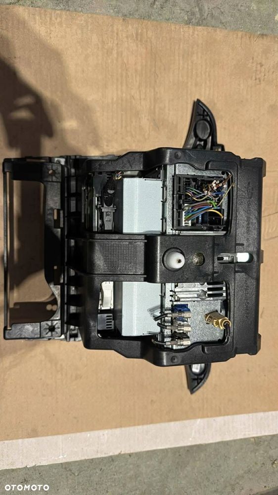 radio nx z nawigacja i wejściem na kamerę s-max mk1 lif - 2