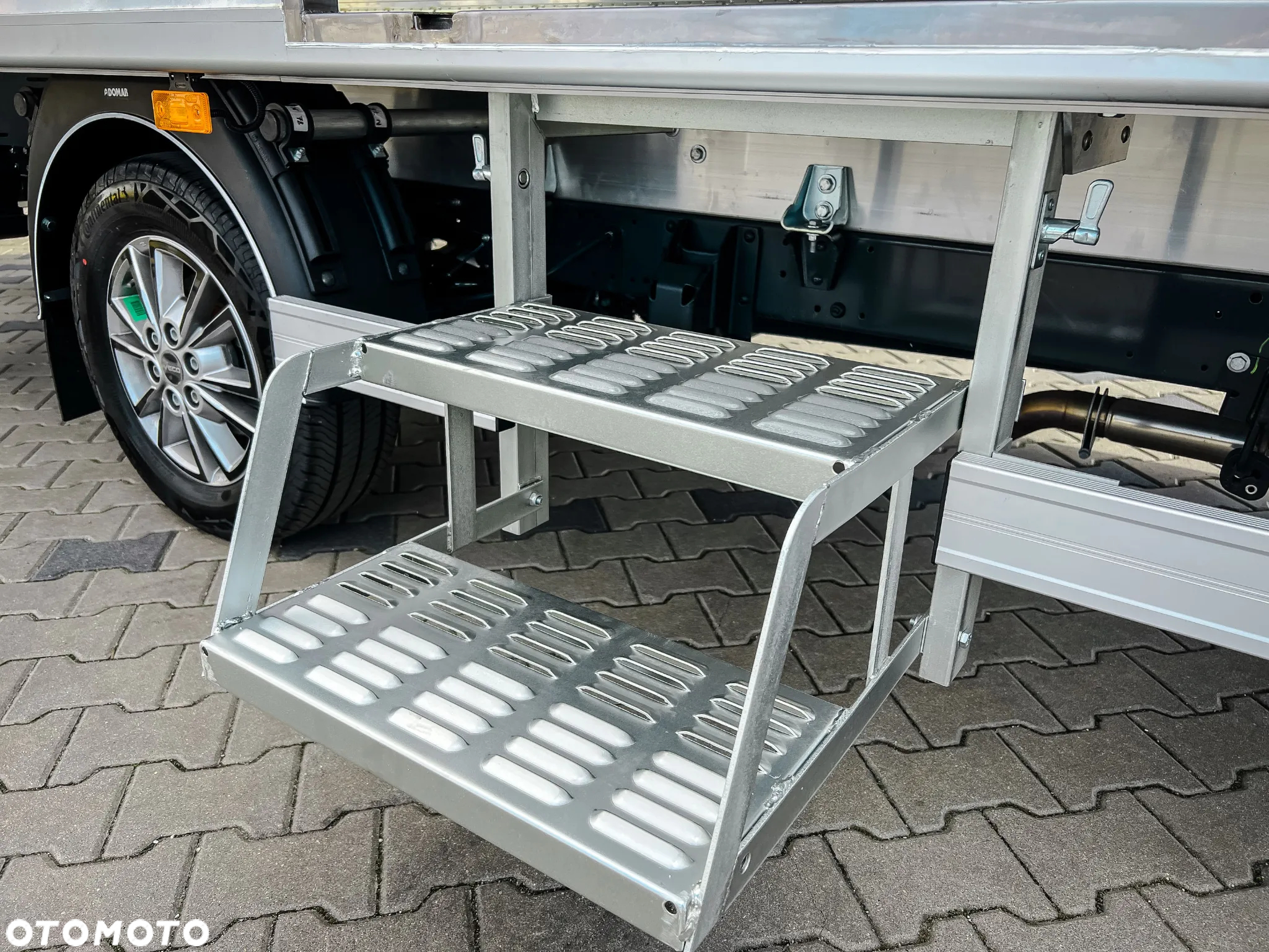 Iveco 35S18H/P 3.0 180KM 6MT Izoterma, Duży Kontener! - 27