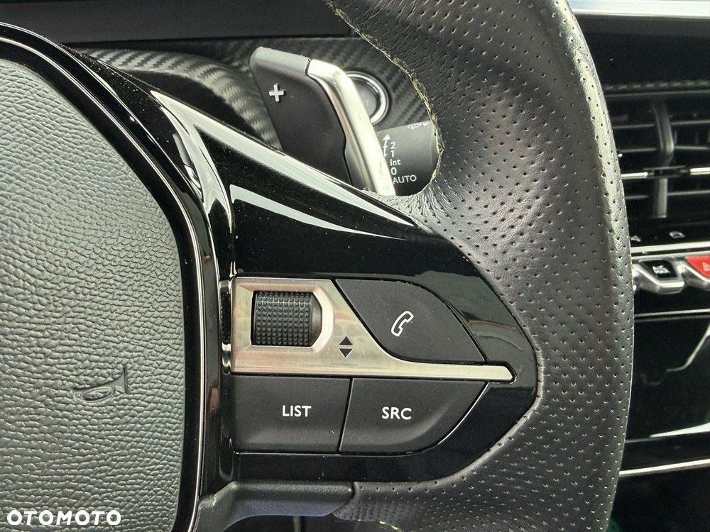 Peugeot 2008 BlueHDi 130 EAT8 GT - 24