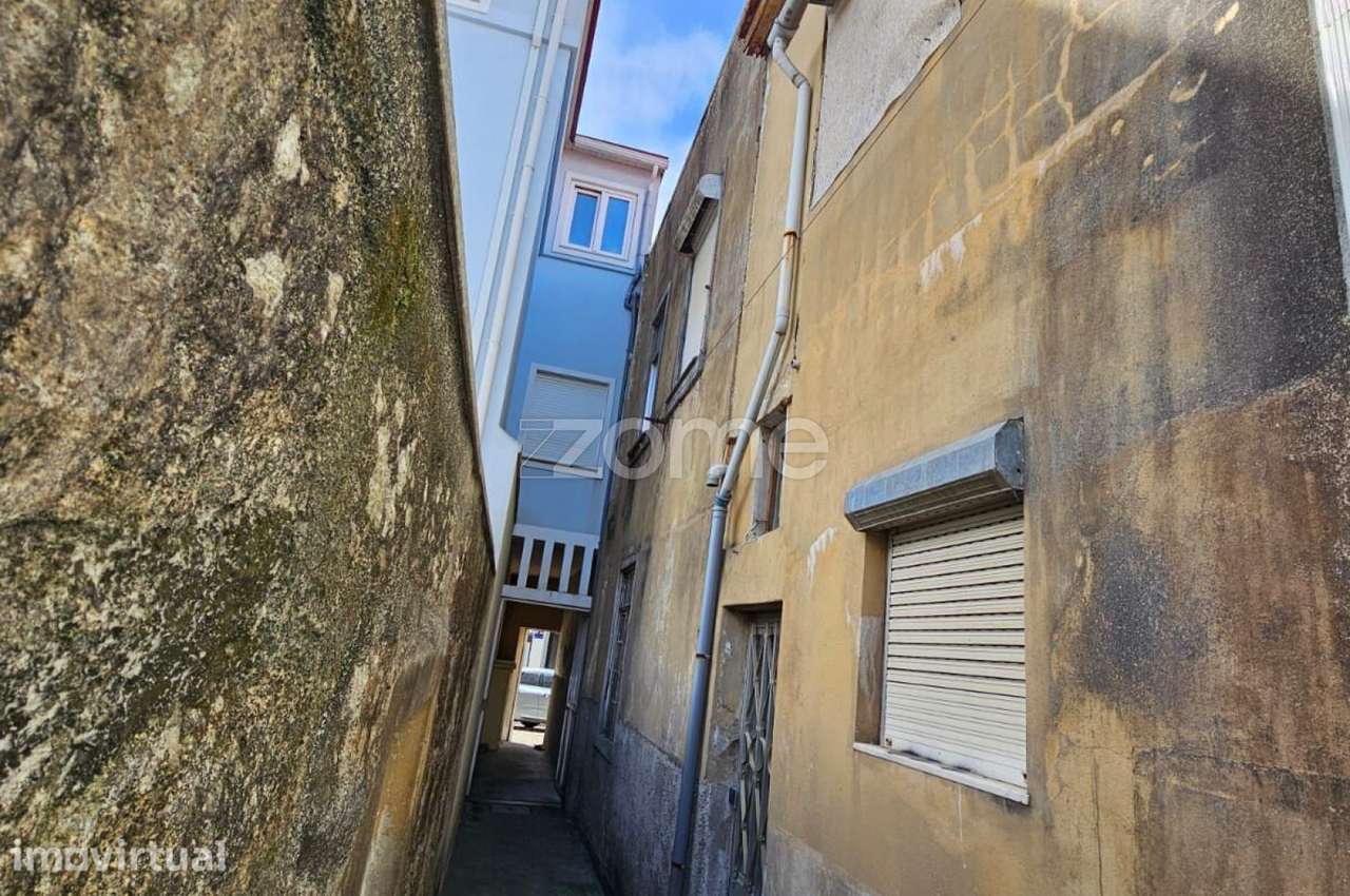 Moradia para reabilitação na Rua do Alto, Porto - Grande imagem: 4/15