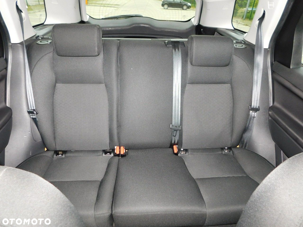 Land Rover Discovery Sport - 13