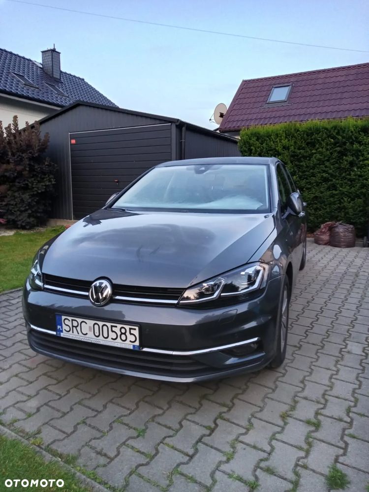 Volkswagen Golf - 8