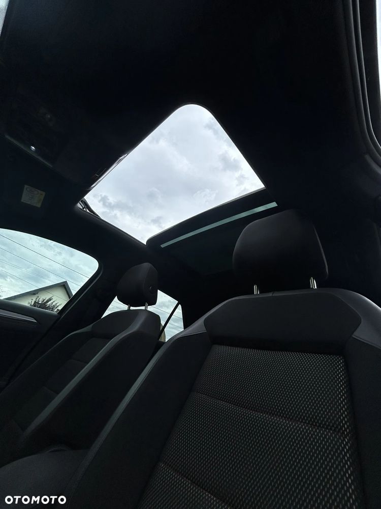 Volkswagen T-Roc 1.5 TSI OPF Style - 11
