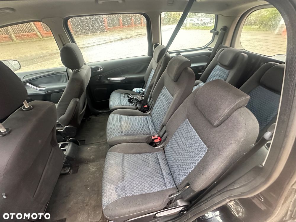 Ford Galaxy - 17
